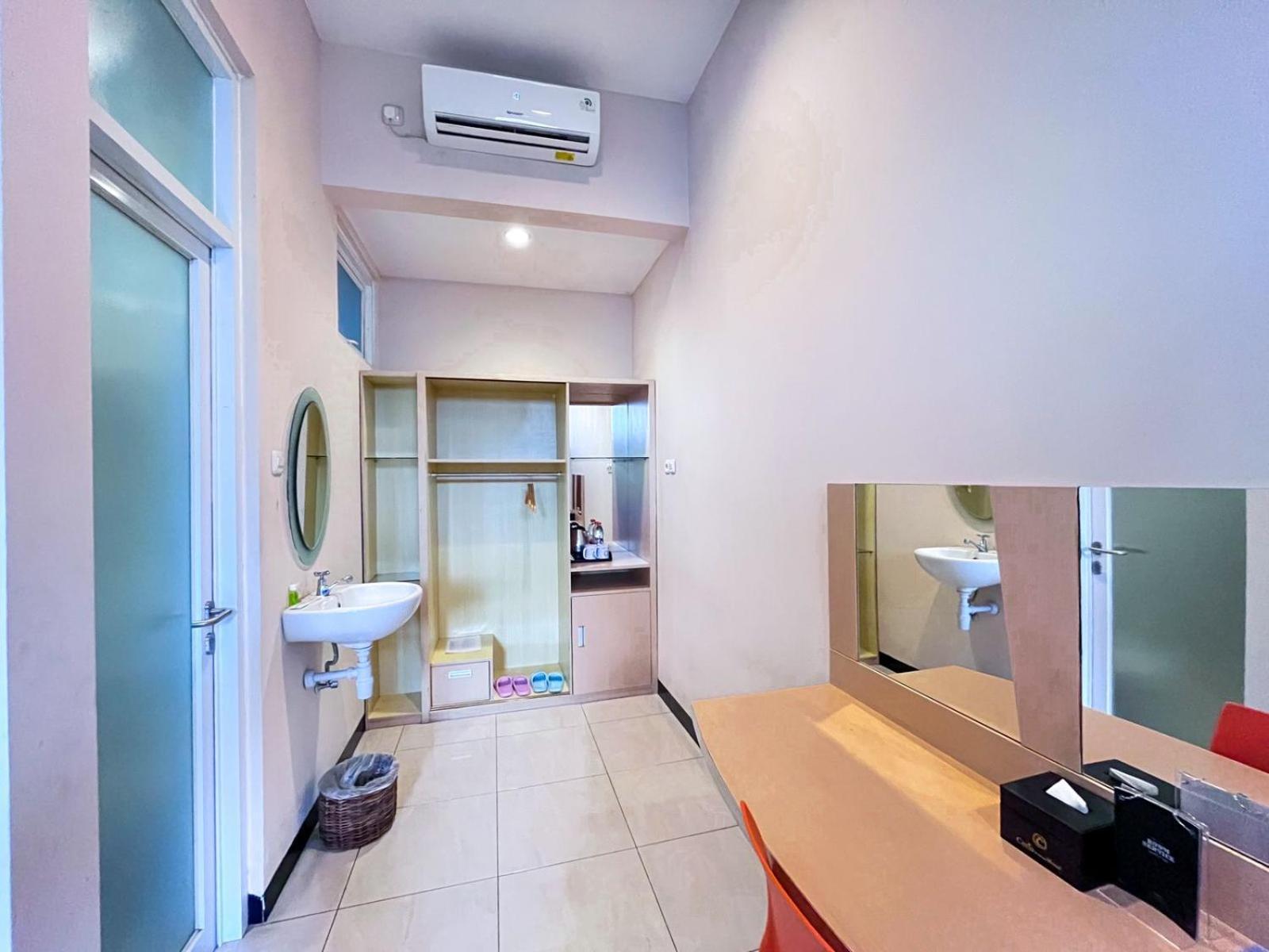 Ceria Boutique Hotel Maguwo Εξωτερικό φωτογραφία